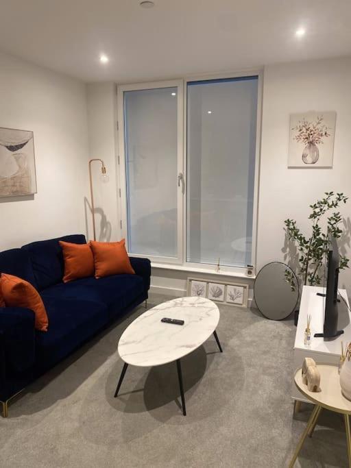 Modern Trafford 1Br Apartment-Free Parking-Cinema Room Manchester Eksteriør bilde