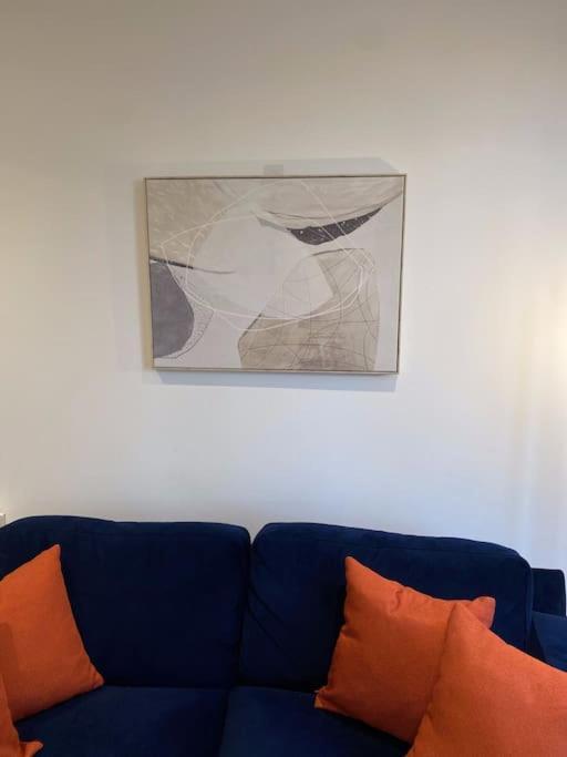 Modern Trafford 1Br Apartment-Free Parking-Cinema Room Manchester Eksteriør bilde